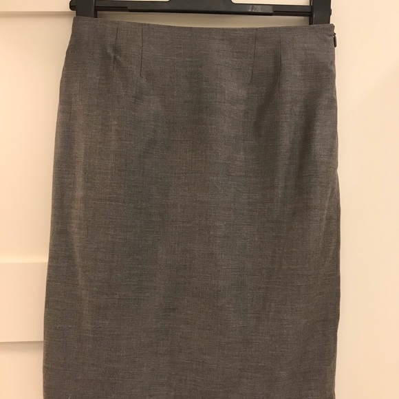 Grey Hugo Boss pencil skirt - Picture 1 of 5